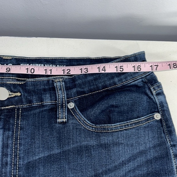 Reitmans Raw Edge High Rise Jeans - Picture 7 of 10